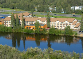 Pikes Waterfront Lodge